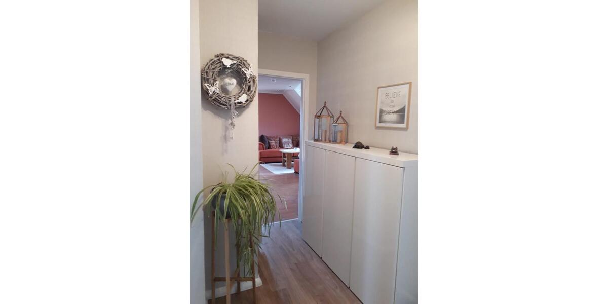 Dachgeschoßwohnung Velpke - 3 Zimmer, 76 m&sup2;, 646&euro; | Angebot:25308596