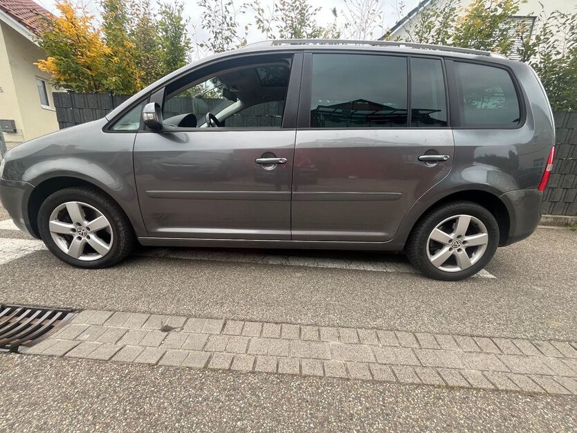 VW Touran 130.000 km 6.299 € Stutensee 76297