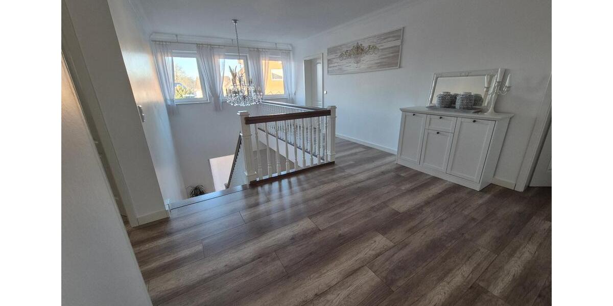 Einfamilienhaus Augustdorf - 6 Zimmer, 187 m&sup2;, 685.000&euro; | Angebot:26250281