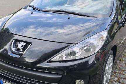 Peugeot 207 145.000 km 2.000 &euro; Altenstadt 63674