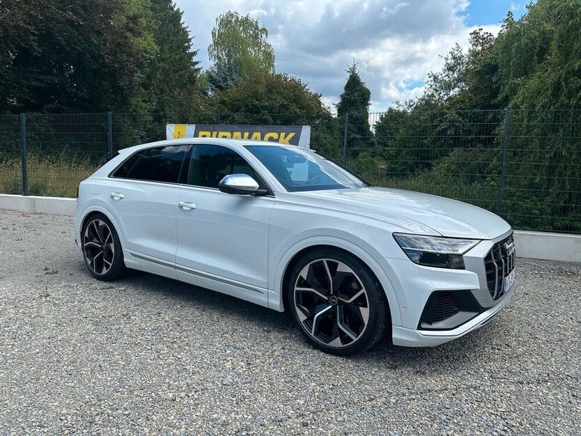 SQ8