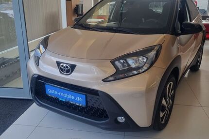 Toyota Aygo (X) 2.900 km 15.200 € Stuttgart 70567