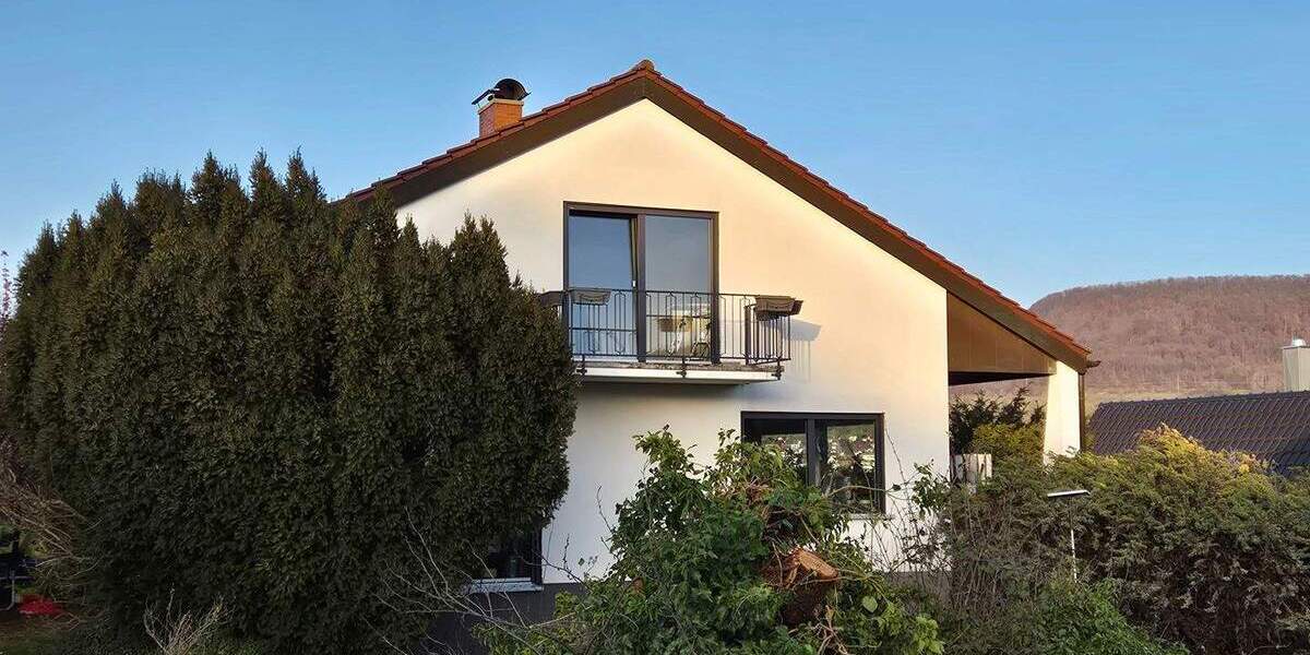 Etagenwohnung Pfullingen - 4 Zimmer, 99 m&sup2;, 1.100&euro; | Angebot:25374540