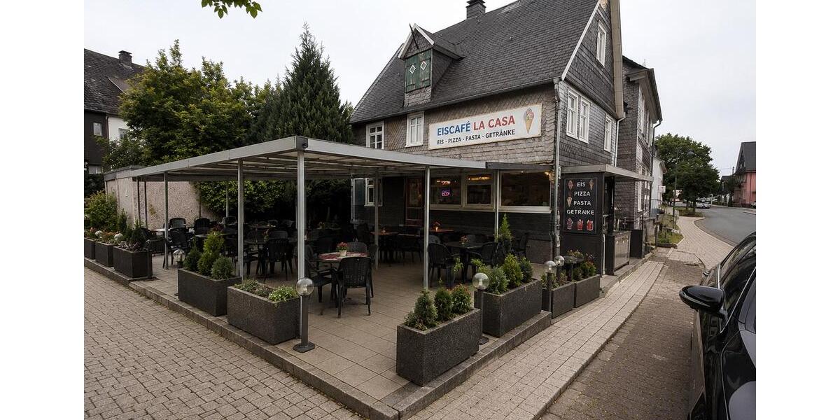 Einfamilienhaus Burbach - 5 Zimmer, 140 m&sup2;, 145.000&euro; | Angebot:26823768