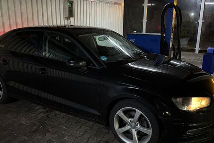 Audi A3 145.000 km 13.500 &euro; Lahntal 35094