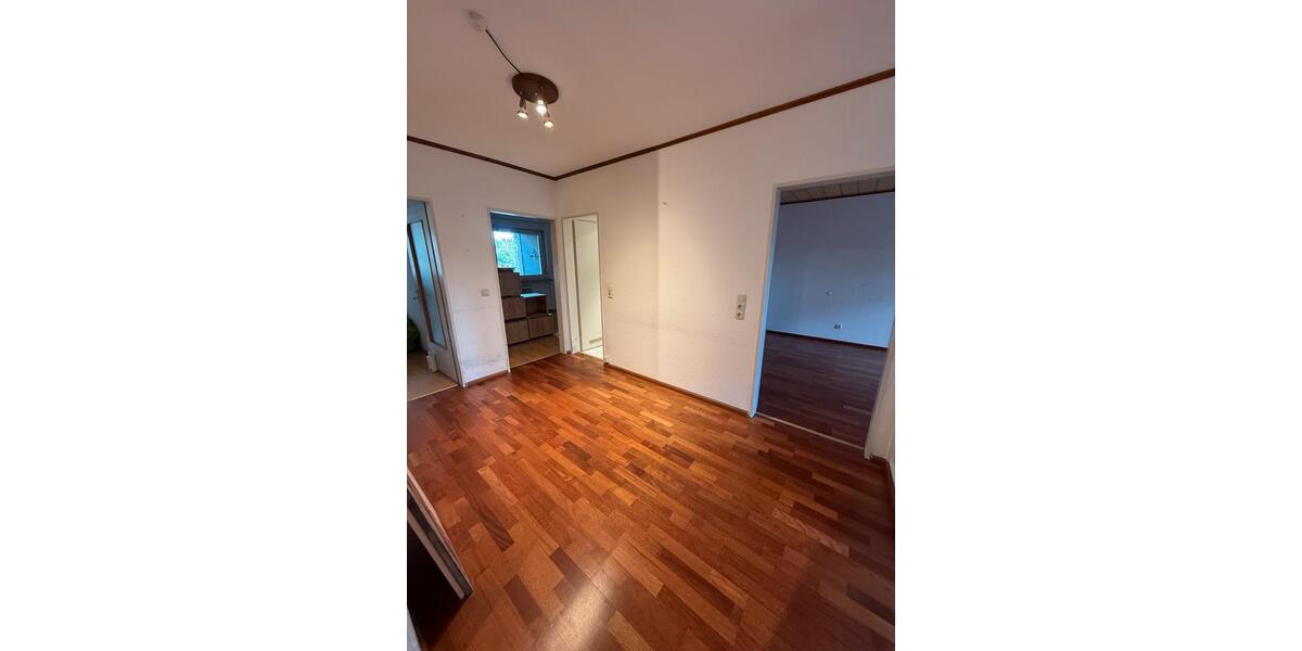 Großzügige 4-Zimmer - Wohnung in Braunschweig mit viel Potenzial 4 zimmer