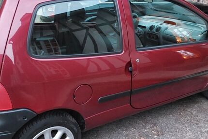 Renault Twingo 125.000 km 3.450 € Düsseldorf 40545