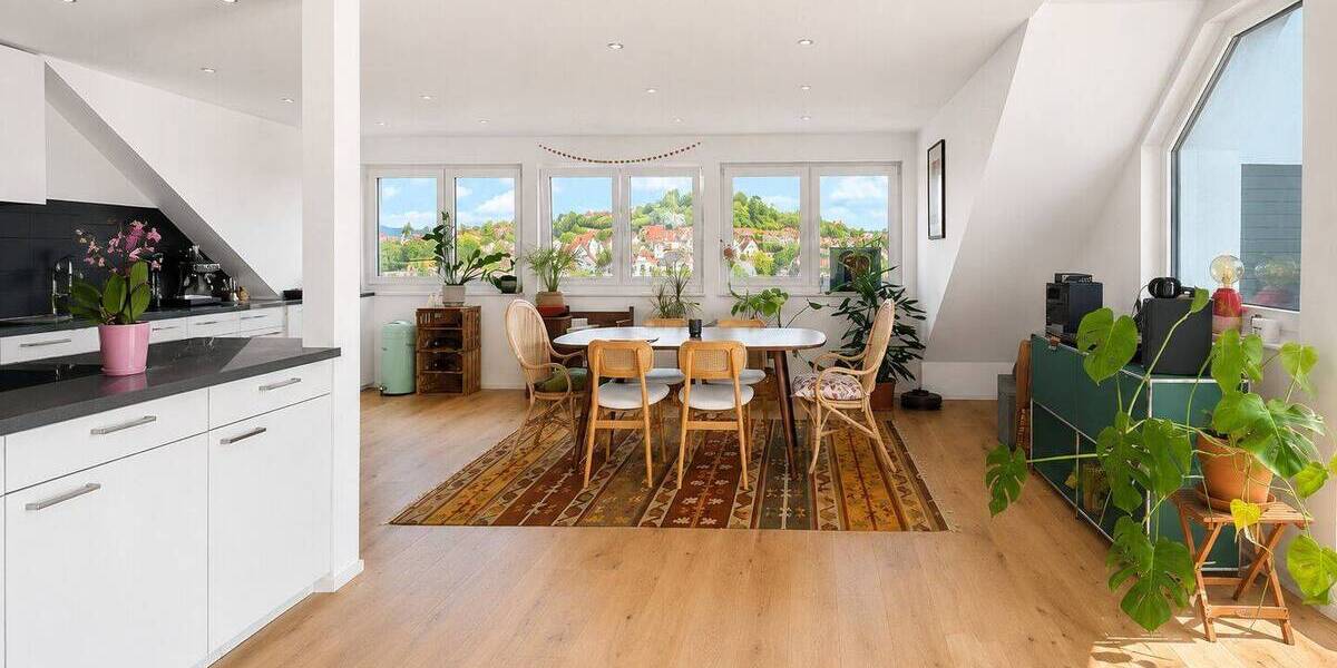 Etagenwohnung Petersberg - 3 Zimmer, 120 m&sup2;, 1.300&euro; | Angebot:26806240
