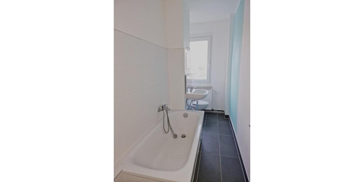 Etagenwohnung Kitzscher - 2 Zimmer, 46 m&sup2;, 295&euro; | Angebot:25852922