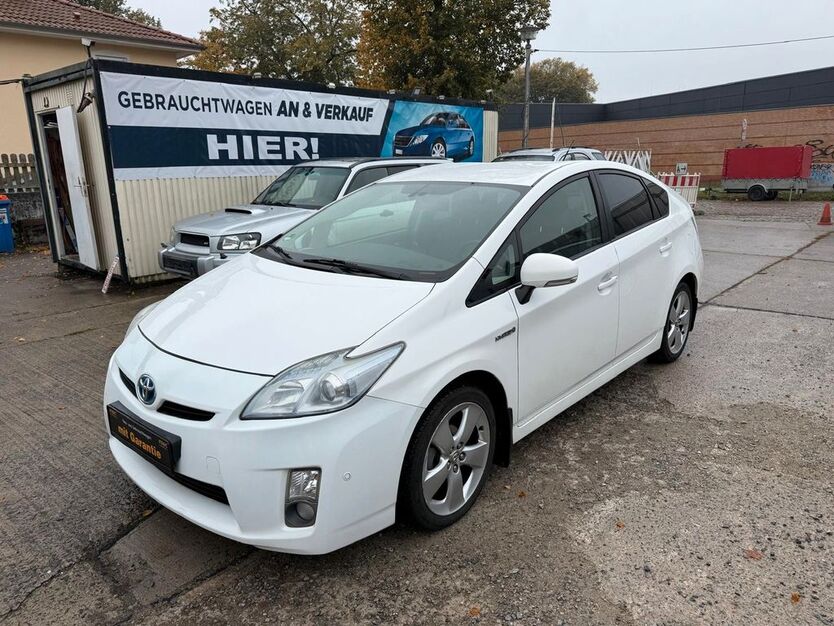 Toyota Prius 199.842 km 6.990 € Berlin 13127