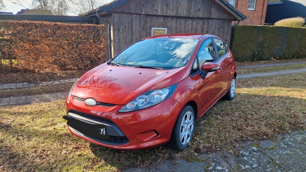 Ford Fiesta 210.000 km 2.150 &euro; Klempau 23628