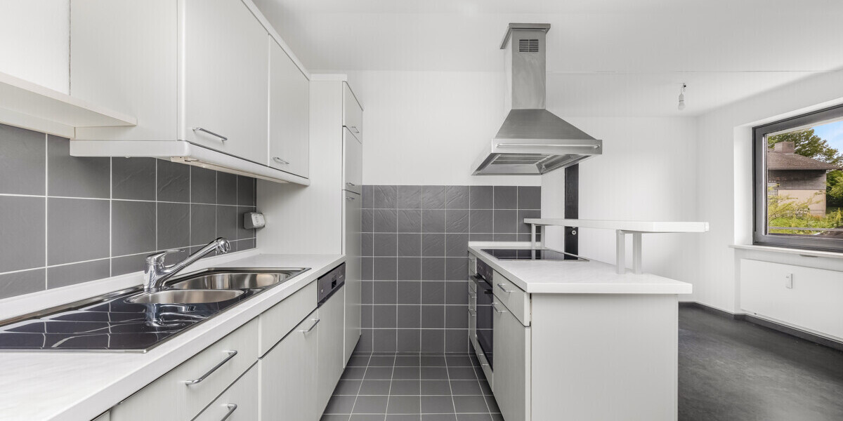 Repräsentatives Mehrgenerationenhaus auf ca. 851 m² Grundstück - Mehrfamilienhaus, Wohnhaus Otterfing | Angebot:27016904