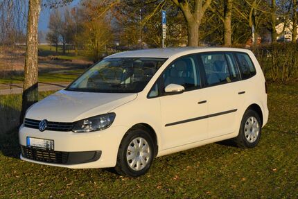 VW Touran 252.520 km 5.800 &euro; Ellingen 91792