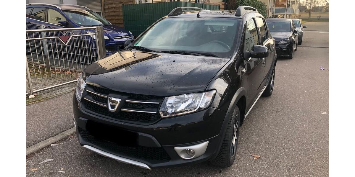 Dacia Sandero 128.000 km 4.500 &euro; Stuttgart 70199