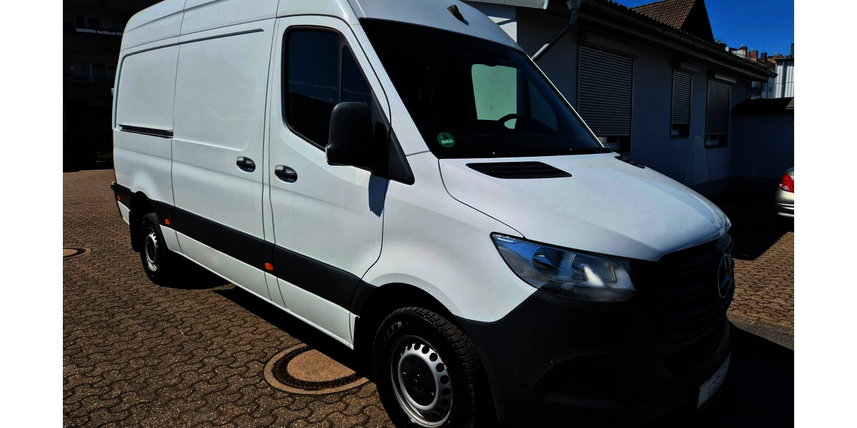 Mercedes-Benz Sprinter 298.000 km 15.469 &euro; Düsseldorf 40591