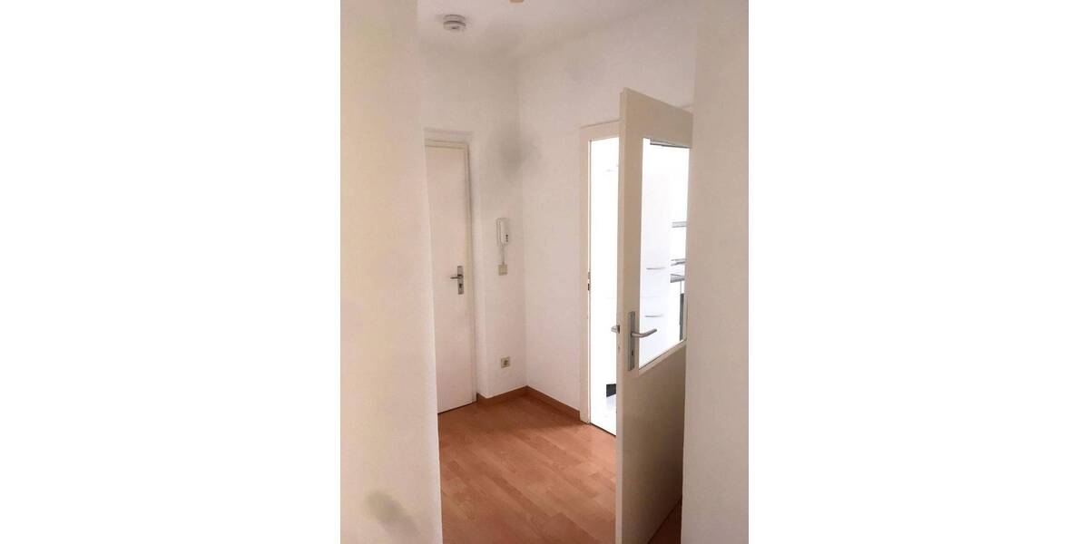 Etagenwohnung Dresden Friedrichstadt - 4 Zimmer, 100 m&sup2;, 757&euro; | Angebot:26343668