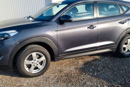 Hyundai TUCSON 109.000 km 10.800 &euro; Dürrlauingen / Ortsteil Mindelaltheim 89350