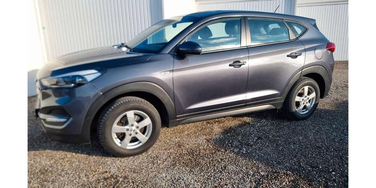 Hyundai TUCSON 109.000 km 10.800 &euro; Dürrlauingen / Ortsteil Mindelaltheim 89350