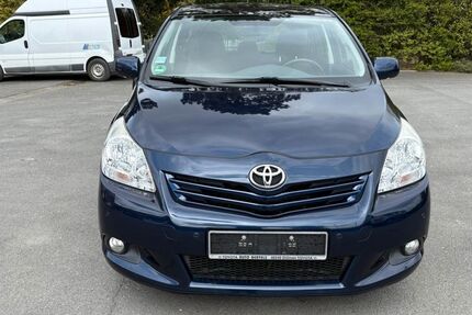 Toyota Verso 142.000 km 9.499 &euro; Nottuln 48301
