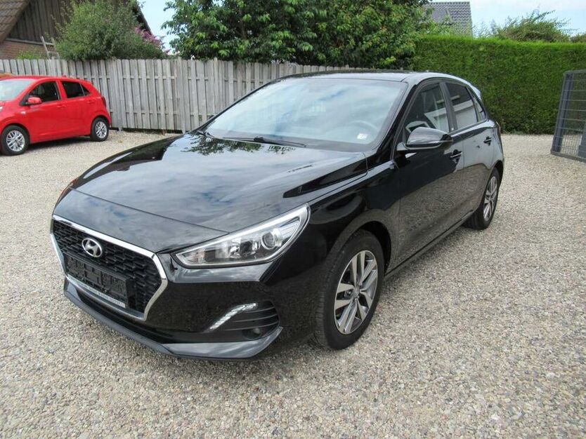 i30