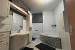 Etagenwohnung Bremerhaven Mitte - 5 Zimmer, 130 m&sup2;, 140.000&euro; | Angebot:26926543