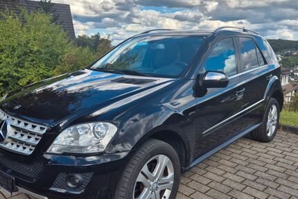 Mercedes-Benz ML 280 265.000 km 7.990 € Mudersbach 57555