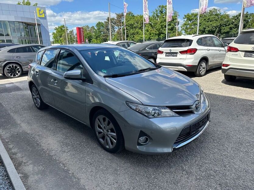 Auris