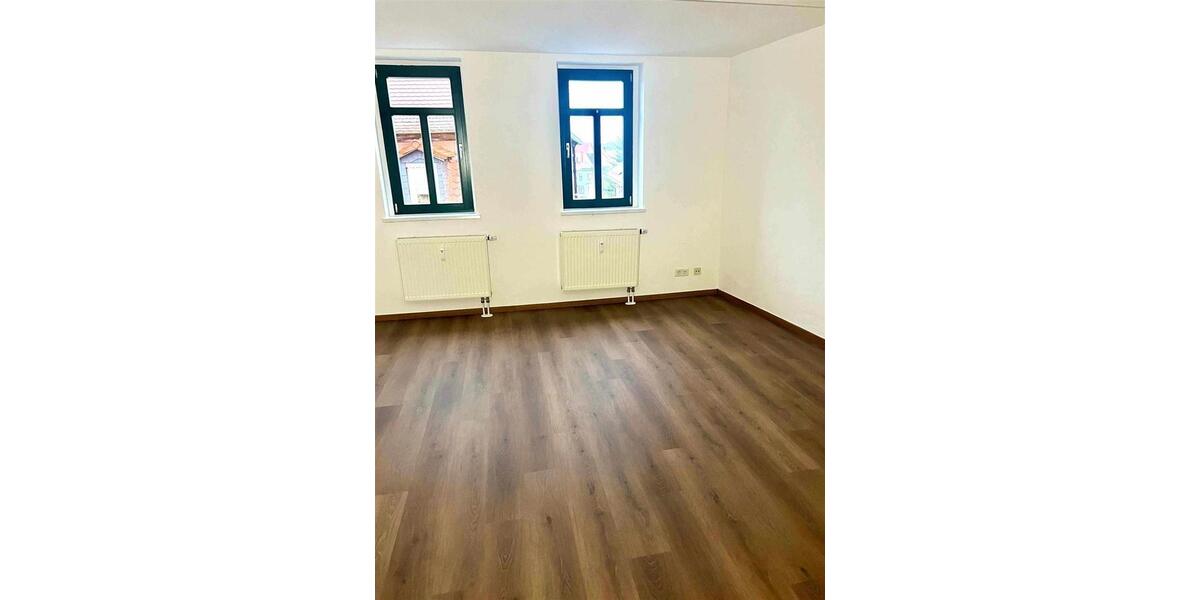 Dachgeschoßwohnung Pegau - 4 Zimmer, 89 m&sup2;, 712&euro; | Angebot:26351171