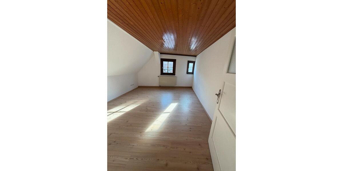 Dachgeschoßwohnung Gernsbach - 2 Zimmer, 70 m&sup2;, 770&euro; | Angebot:26351340