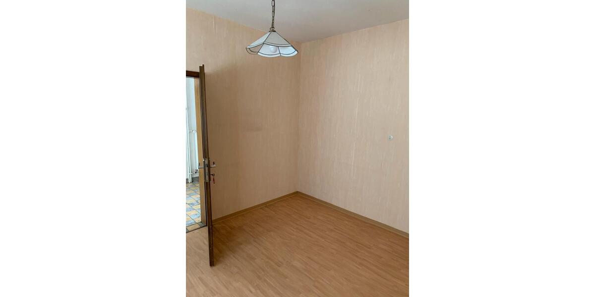 Einfamilienhaus Schmallenberg - 8 Zimmer, 200 m&sup2;, 219.000&euro; | Angebot:27070760