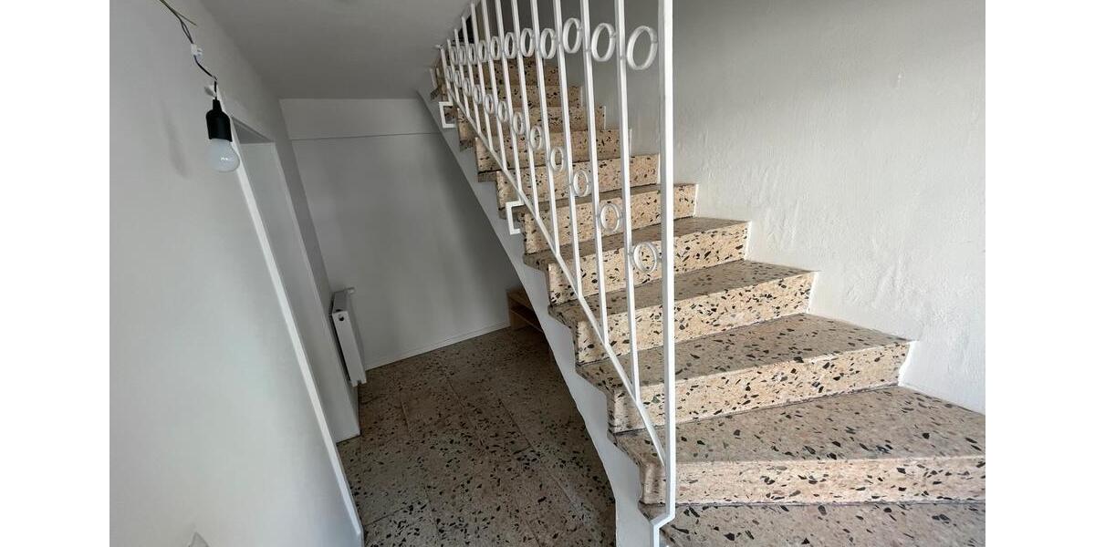 Doppelhaushälfte Annweiler am Trifels - 4 Zimmer, 120 m&sup2;, 1.300&euro; | Angebot:26408781
