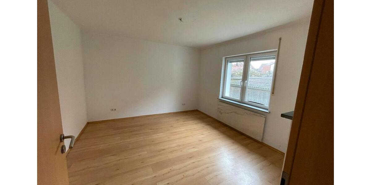 Doppelhaushälfte Hirschaid - 4 Zimmer, 123 m&sup2;, 369.000&euro; | Angebot:25083212