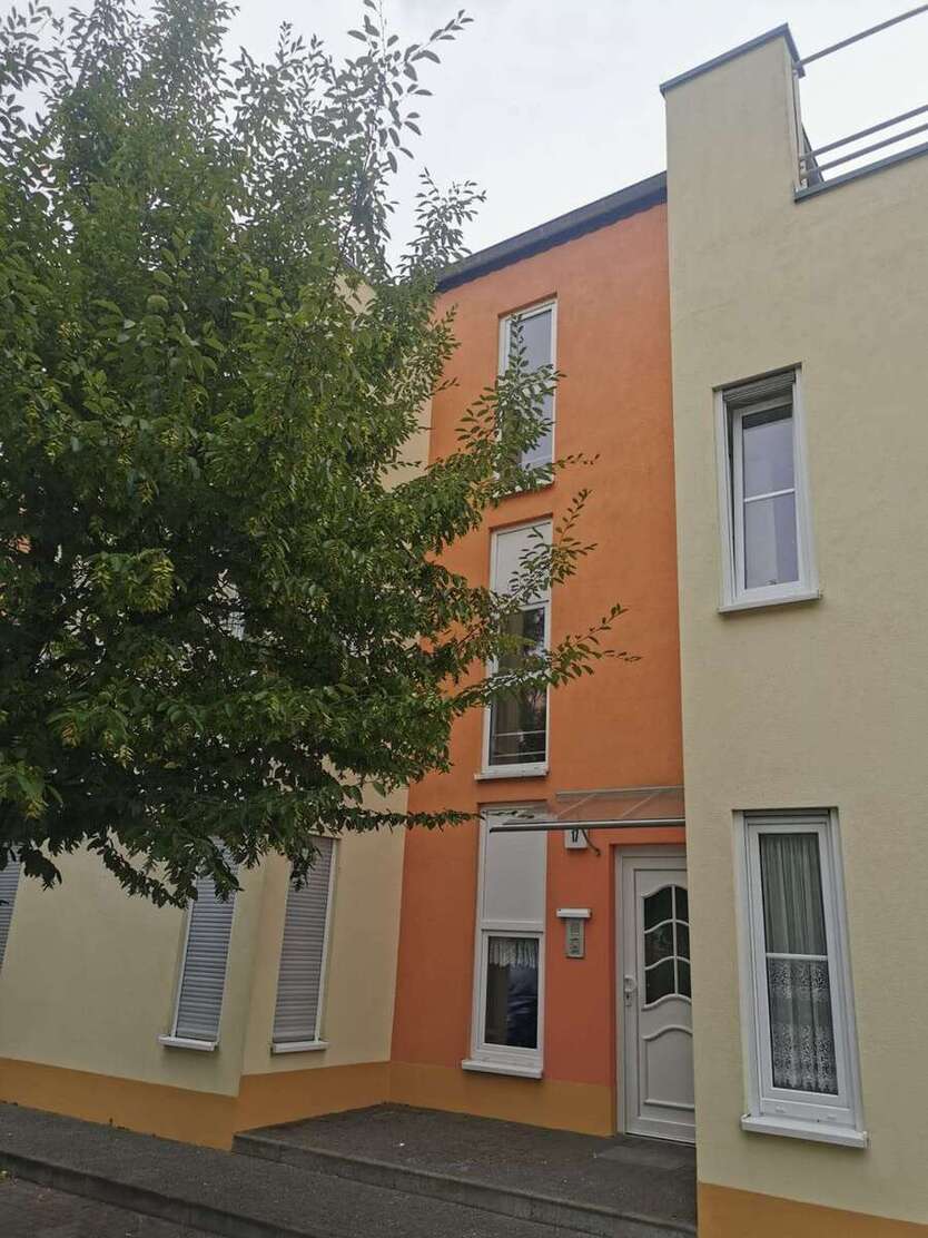 Wohnung zum Mieten in Bitterfeld-Wolfen 520 € 80 m² 3 zimmer