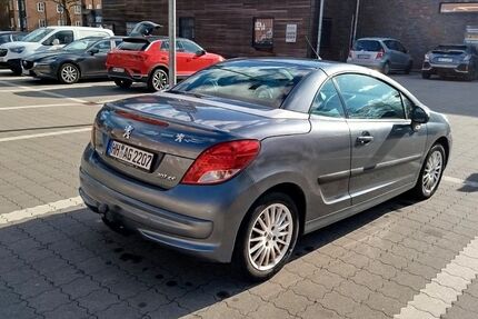 Peugeot 207 126.000 km 3.299 &euro; Hamburg 22307