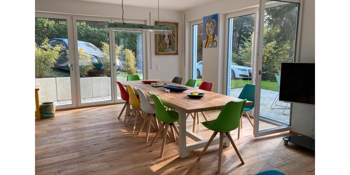 Einfamilienhaus Reutlingen Orschel-Hagen - 4 Zimmer, 140 m&sup2;, 2.900&euro; | Angebot:24708331