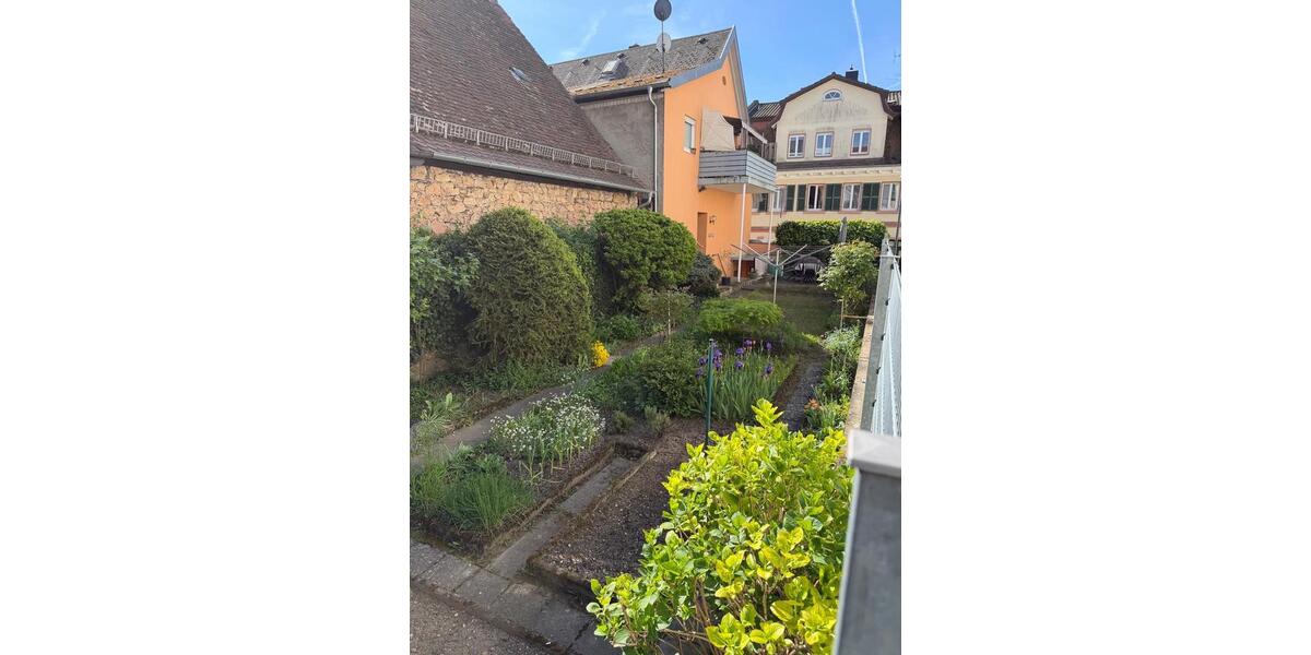 Mehrfamilienhaus, Wohnhaus Weinheim - 9 Zimmer, 239 m&sup2;, 675.000&euro; | Angebot:26374784