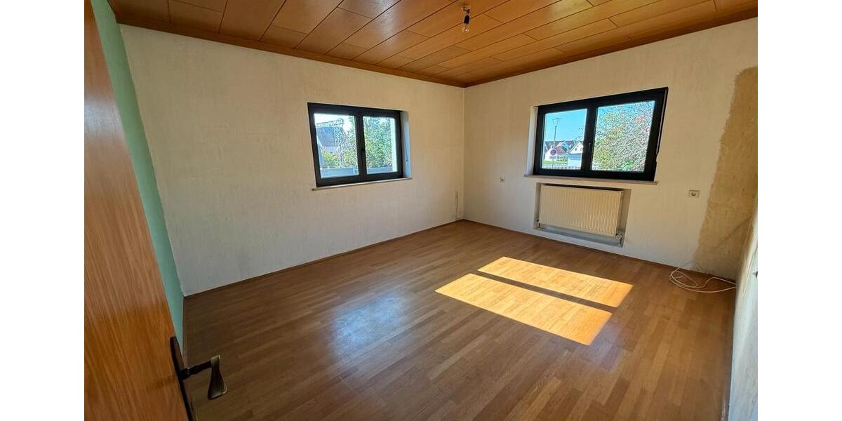 Einfamilienhaus Sengenthal - 6 Zimmer, 154 m&sup2;, 1.350&euro; | Angebot:26383326