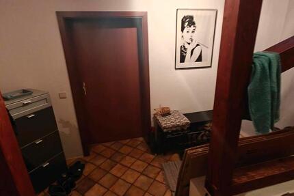 Helle 4 Zimmer Wohnung auf zwei Etagen zimmer