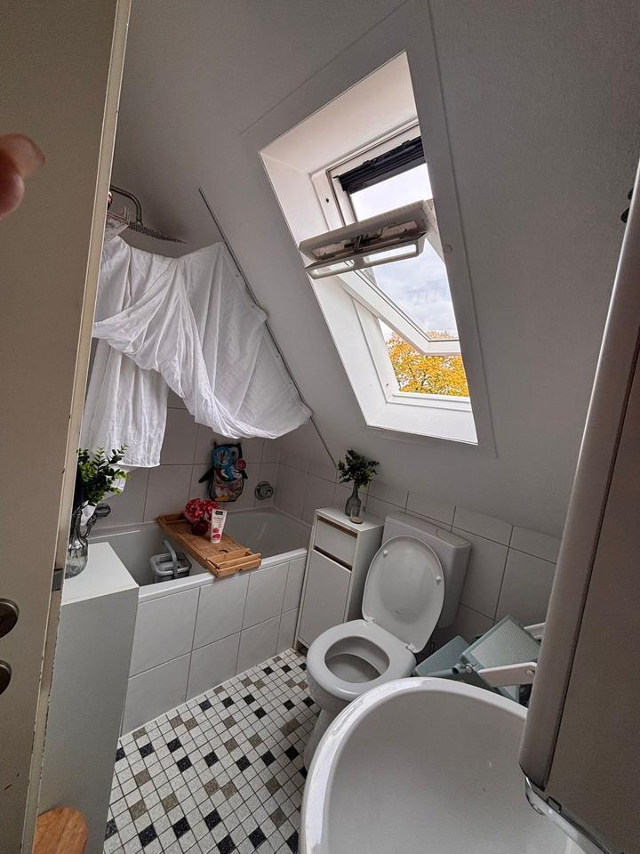 3 ZKB mit Südbalkon zimmer