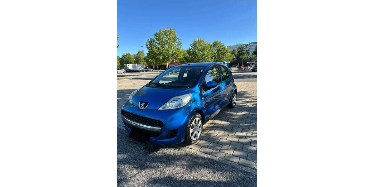Peugeot 107 193.000 km 2.499 € München 80807