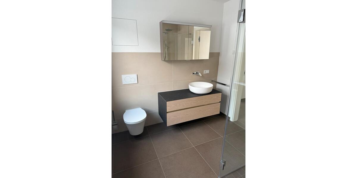 Erdgeschoßwohnung Nüsttal - 4 Zimmer, 102 m&sup2;, 1.100&euro; | Angebot:24371095