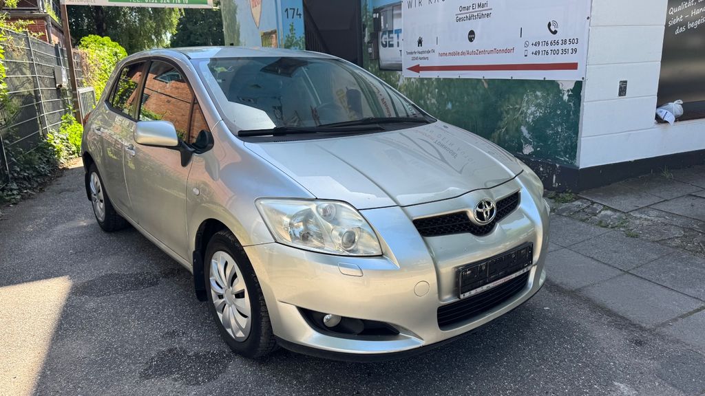 Toyota Auris 174.000 km 3.499 &euro; Hamburg 22045