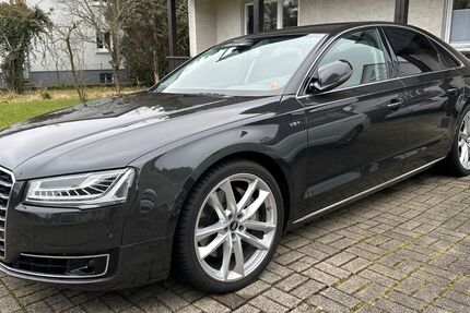 Audi A8 216.000 km 22.900 &euro; Lörrach 79541