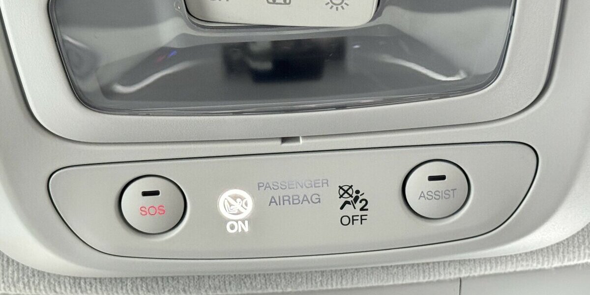 Fiat 500e Action Carplay Android Sitzheizung 25.300 km 12.930 &euro; Lich 35423