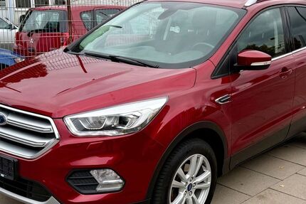 Ford Kuga 116.000 km 11.990 € Hamburg 20097