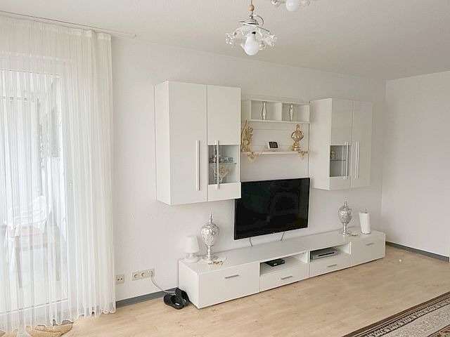 Wohnung zum Kaufen in Moers 192.500 € 76 m²