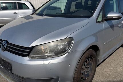 VW Touran 294.317 km 2.990 &euro; Weilerswist 53919