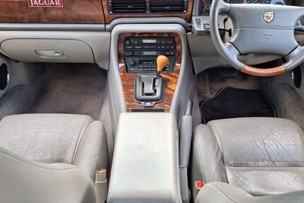 Jaguar XJ 146.244 km 3.999 &euro; Bitburg 54634