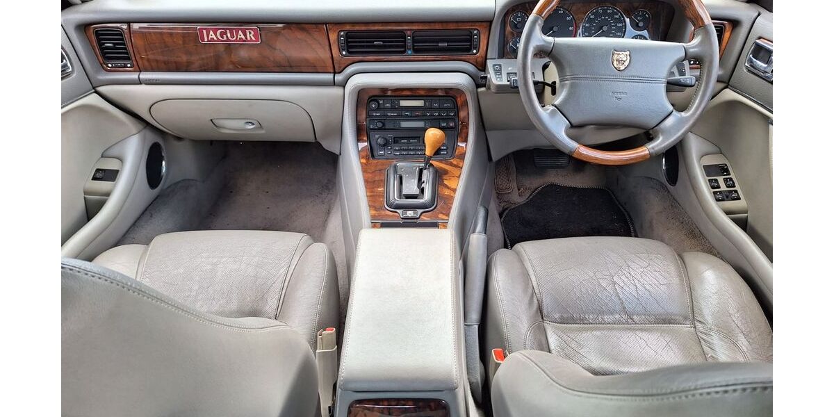 Jaguar XJ 146.244 km 3.999 &euro; Bitburg 54634