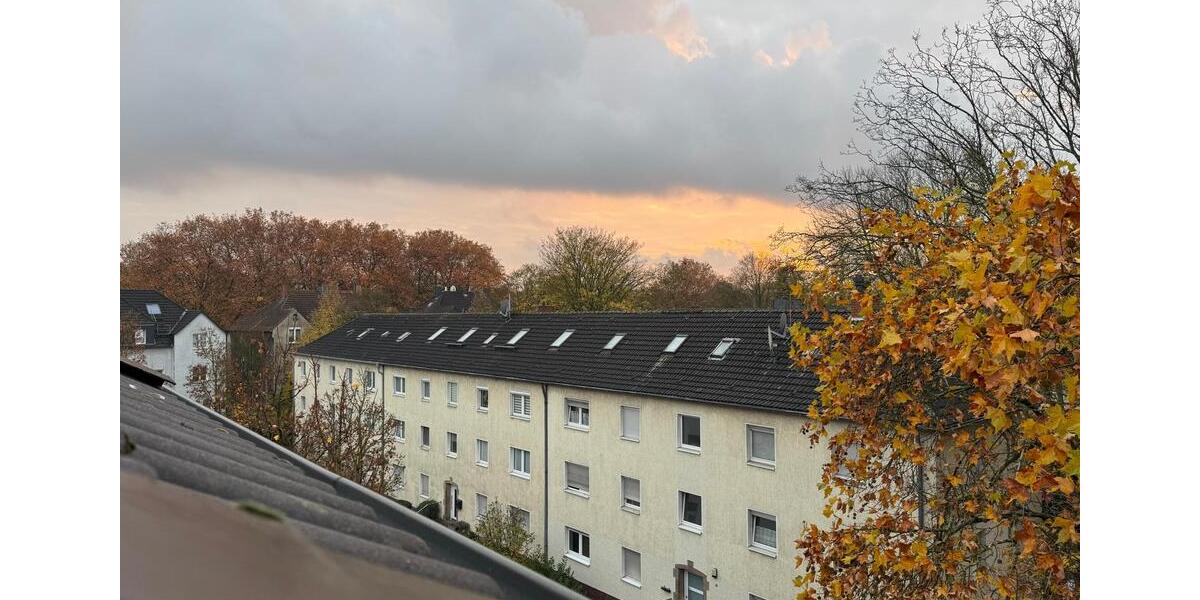 5-Zimmer Dachgeschosswohnung-140qm- 4 Balkone 5 zimmer